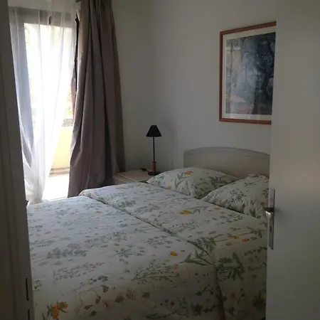 Apartman Floreva *