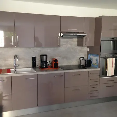 Apartman Floreva *